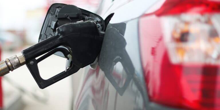 Image Choosing Proper Fuel For Your Car
