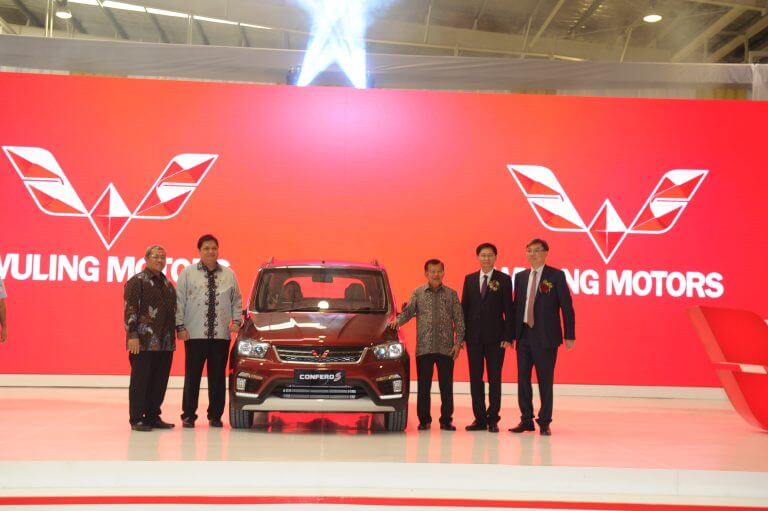 Image Peresmian Pabrik Wuling Motors, Produksi Massal Confero S Dimulai