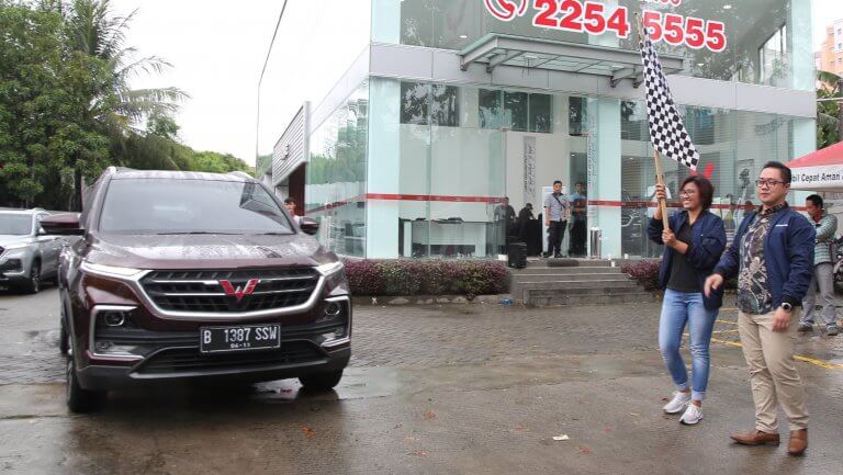 Image Wuling Ajak Rekan Media Nasional Merasakan Almaz