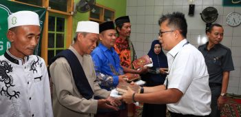 Image Wuling Holds Education and Ramadan CSR Activities