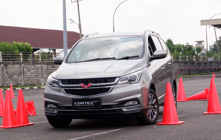 Image Wuling Cortez CT Meraih Best of Medium MPV Gasoline OTOMOTIF AWARD 2020