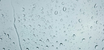 Image Fungsi Water Repellent Pada Mobil di Musim Hujan