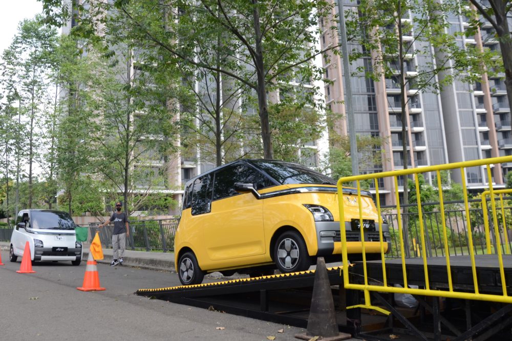 Wuling Air ev dilengkapi dengan AVH dan HHC 1000x667