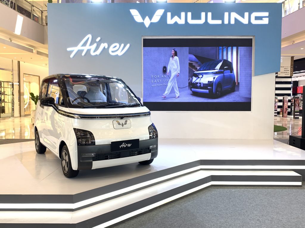 Mobil Listrik Pertama Wuling di Indonesia, Air ev, Resmi Diluncurkan di Medan Mobil Listrik Pertama Wuling di Indonesia, Air ev, Resmi Diluncurkan di Medan