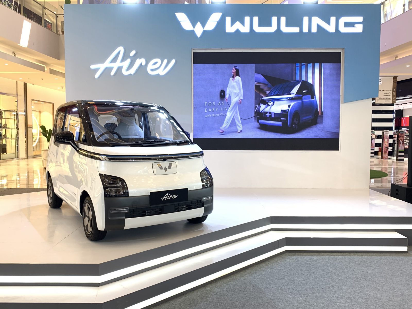 Image Wuling’s First Electric Car in Indonesia, Air ev, Officially Launched in Medan