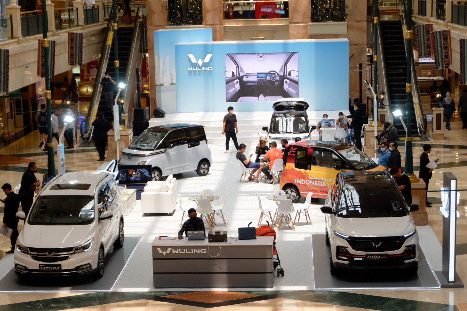 Image Wuling Air ev Greets the People of the Capital City Jakarta at Puri Indah Mall