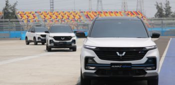 Image Rekan Media Regional Turut Mencoba Inovasi dari Wuling Almaz Hybrid di JIEC