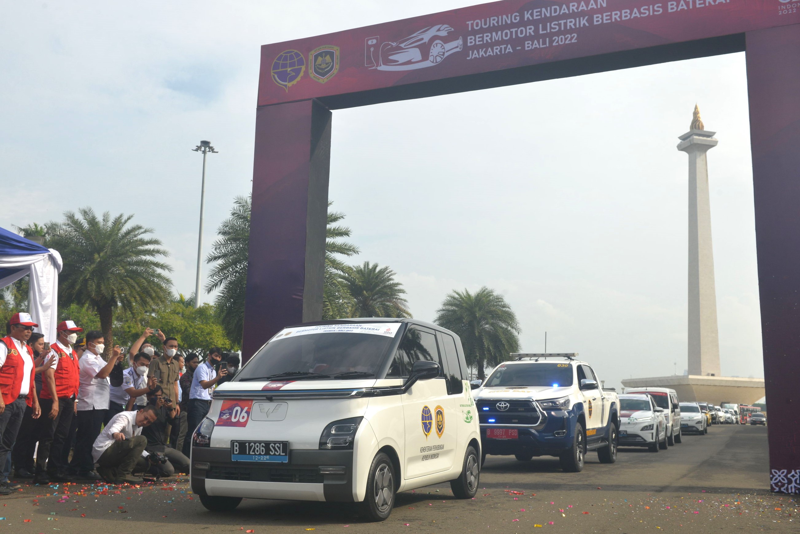 Image Wuling Participates in Battery-Based Electric Motor Vehicle Touring Jakarta-Bali 2022