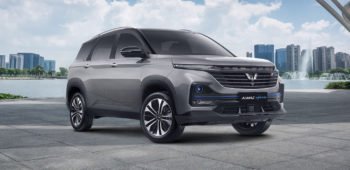 Image How Does a Hybrid Car Work Based on Its Type?