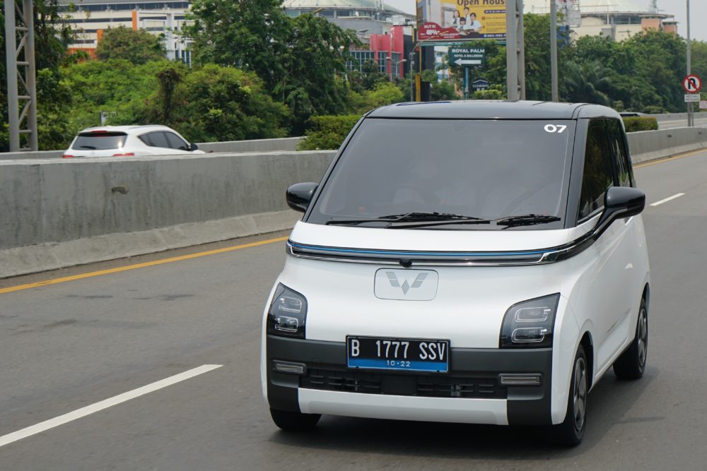 Wuling Air ev cocok bagi para konsumen dari semua kalangan yang mementingkan mobilitas ramah lingkungan untuk berkontribusi dalam kelestarian lingkungan 1000x667