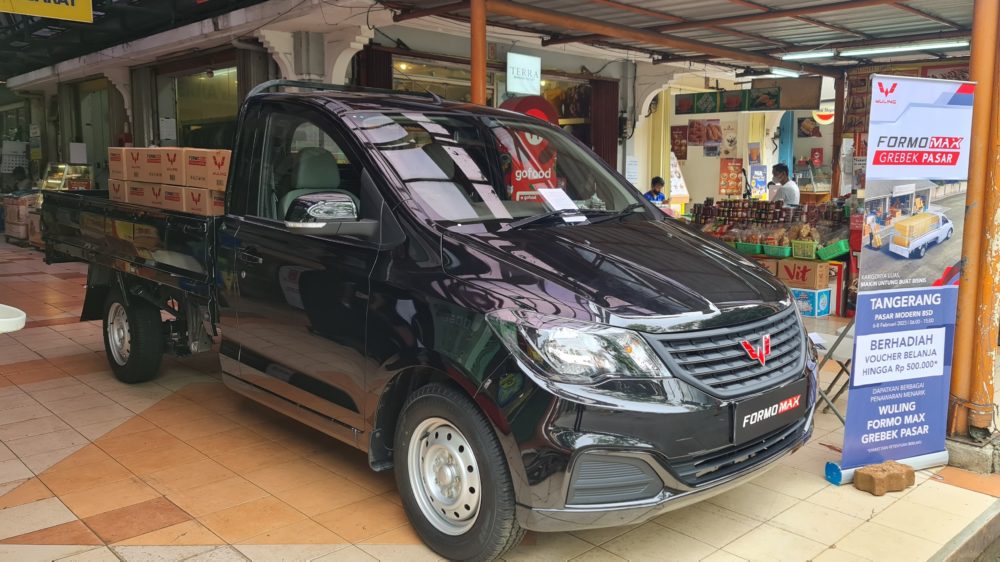 Wuling Formo Max dipasarkan di Tangerang dengan harga on the road Rp163.000.000 untuk Formo Max Standard dan Rp171.000.000 untuk Formo Max AC 1000x562