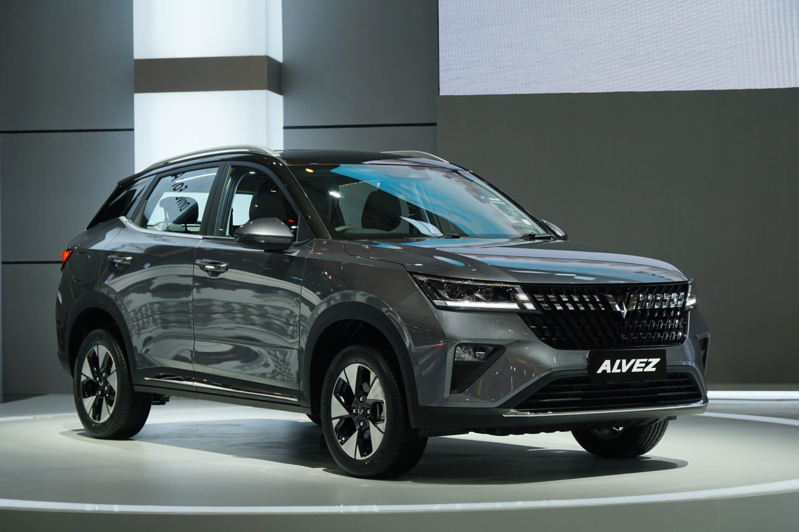 Image Wuling Alvez, Compact SUV yang Mengaplikasikan Ragam Inovasi Modern