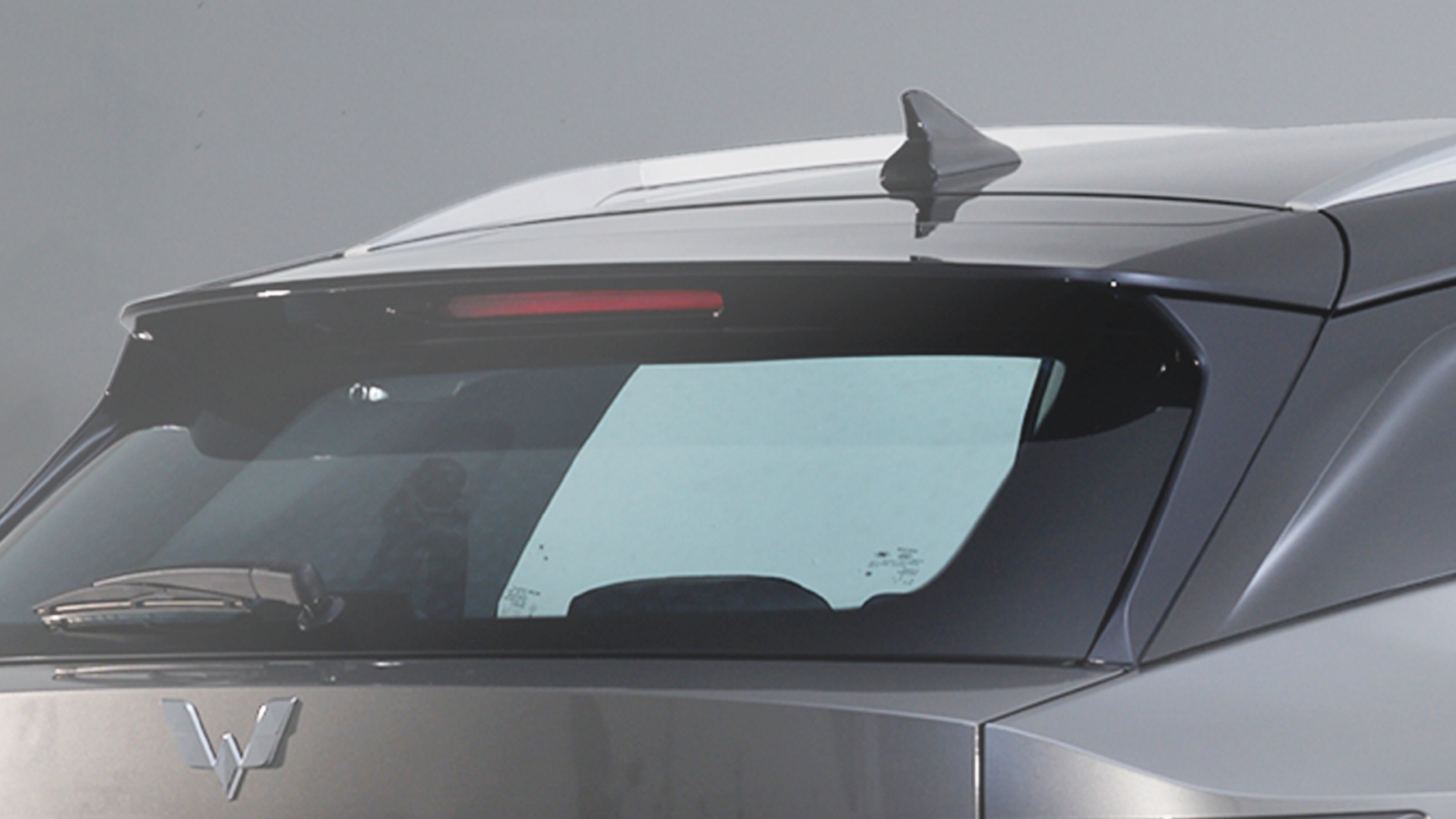 Image 8 Fungsi Shark Fin Antenna Mobil yang Tidak Banyak Diketahui