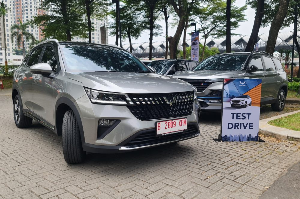 Unit test drive Alvez pun tersedia bagi konsumen yang ingin mencoba berkendara dengan produk Wuling ini di Summarecon Mall Serpong 1000x663