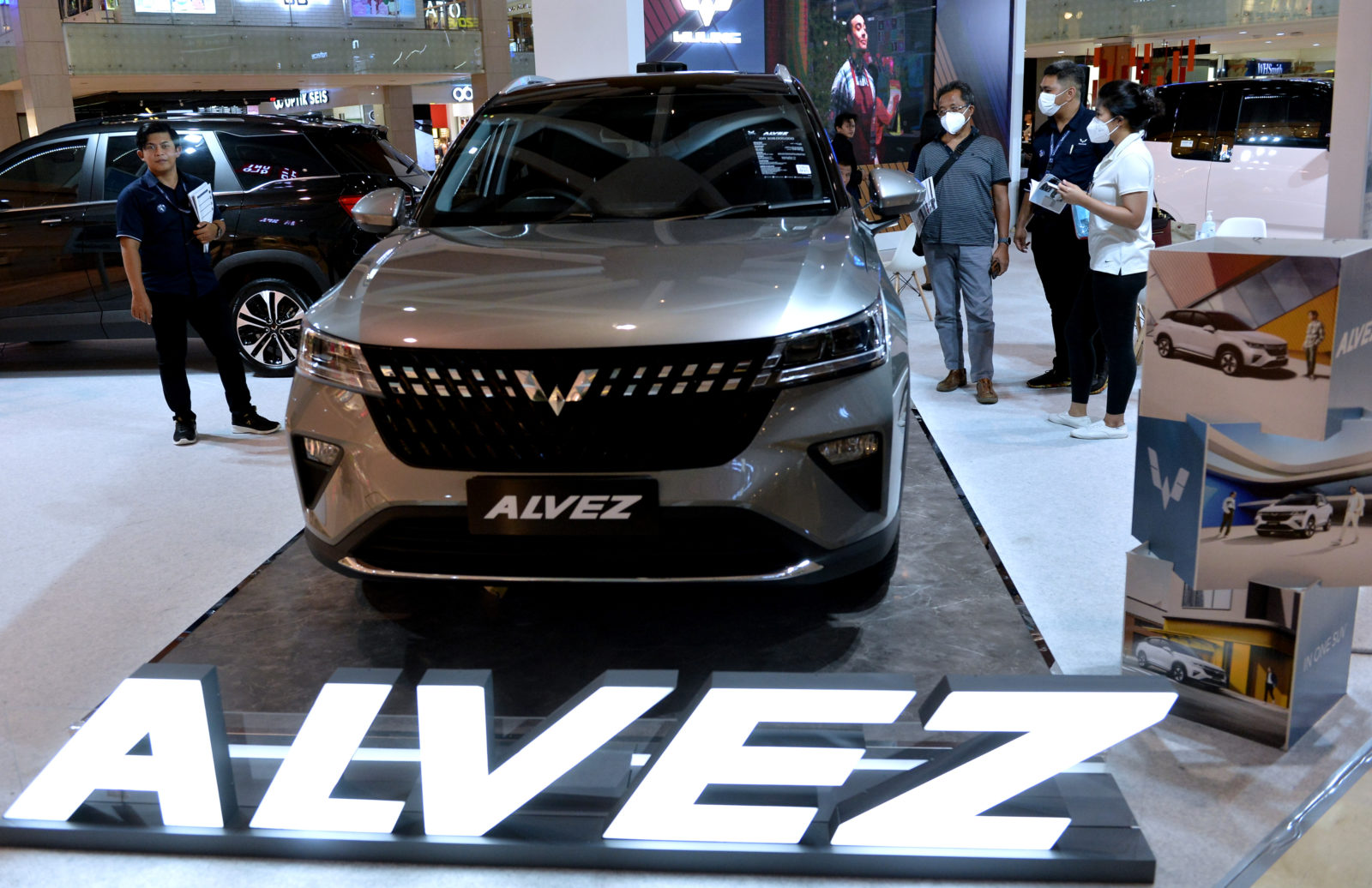Image Alvez, Wuling’s Newest Compact SUV Greets The People on The Island of Gods