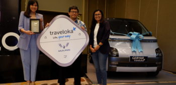Image Wuling dan Traveloka Serahkan Satu Unit Air ev Untuk Pemenang Utama Gebyar Traveloka