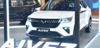 Image Wuling Alvez ‘Style and Innovation in One SUV’ Menyapa Masyarakat di Kota Pahlawan