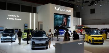 Image Wuling Hadirkan Rangkaian Kendaraan Listrik di Periklindo Electric Vehicle Show 2023