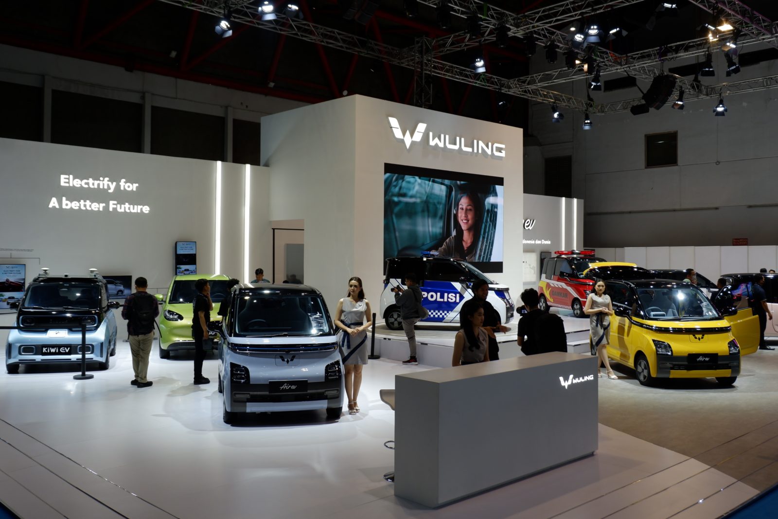 Image Wuling Presents a Series of Electric Vehicles at the 2023 Periklindo Electric Vehicle Show