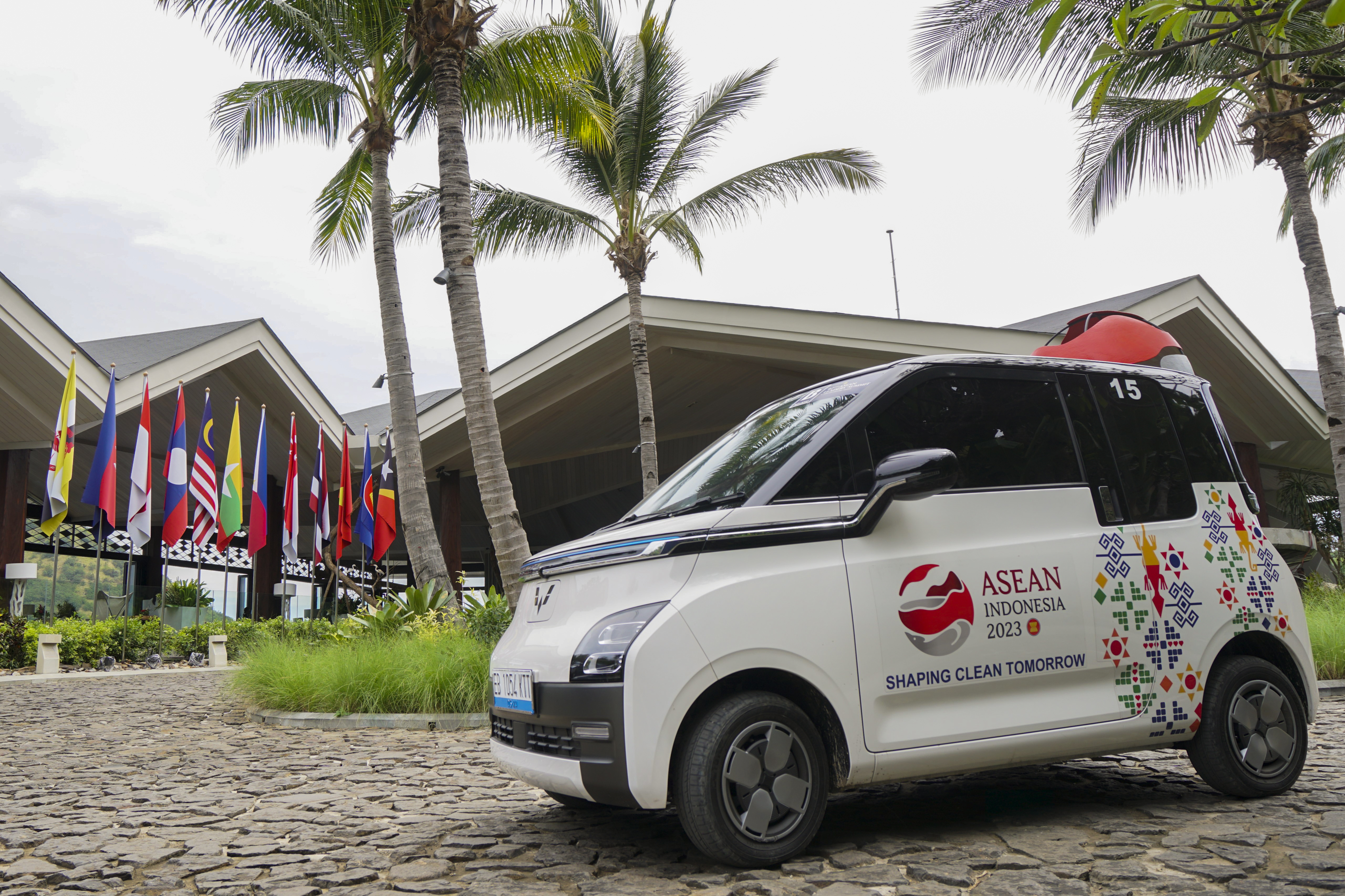 Image Wuling Air ev Participated in the Success of the 2023 ASEAN Summit Labuan Bajo
