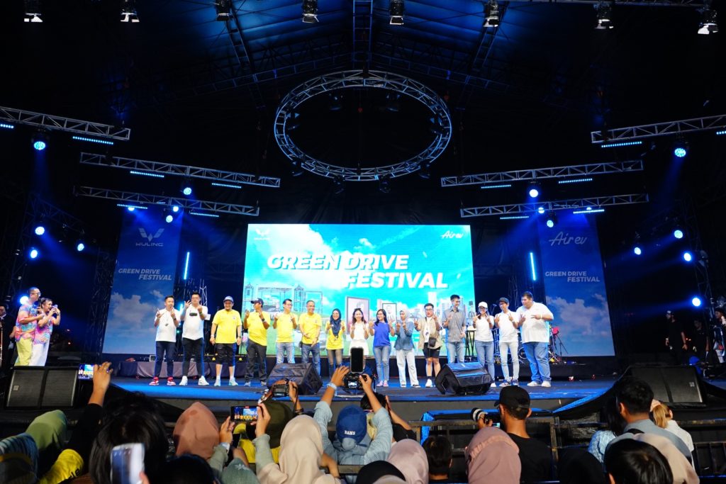 Wuling Held Green Drive Festival as an Appreciation Towards 10,000 Air ev in Indonesia Wuling Held Green Drive Festival as an Appreciation Towards 10,000 Air ev in Indonesia
