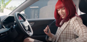 Image Kolaborasi Alvez & Isyana: Compact SUV untuk Inspirasi Gaya Hidup Modern