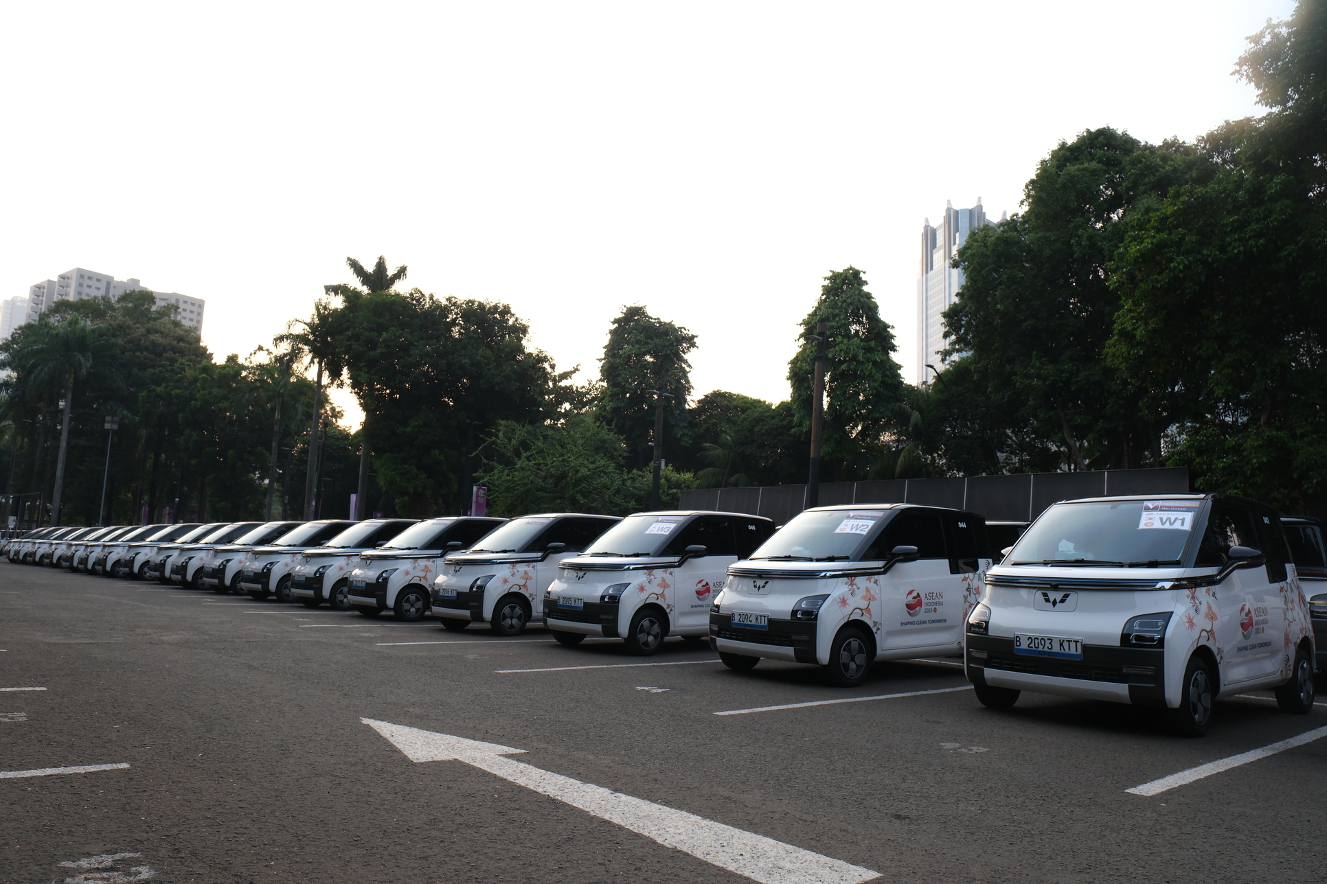 Image 150 Units of Wuling Air ev Take Part in the Success of ASEAN Summit 2023 Jakarta