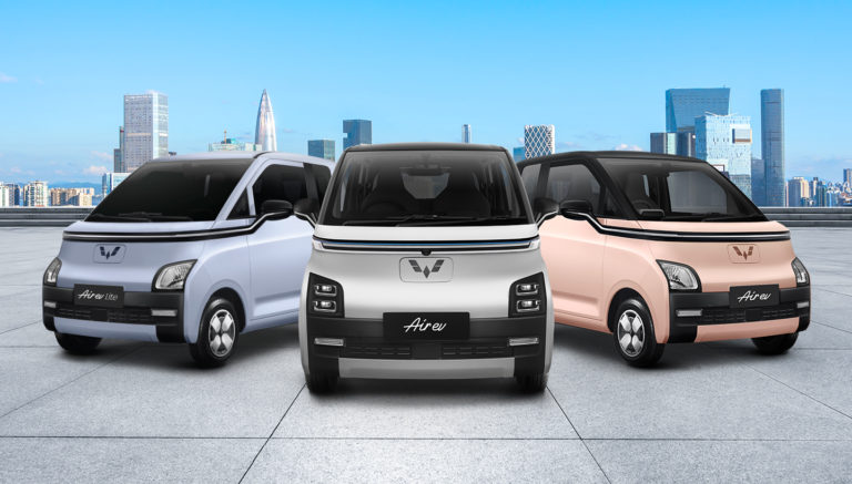 Image Perbedaan Air ev Lite dan Varian Biasa (Long & Standard Range)