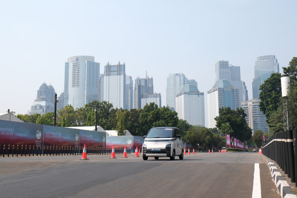 Wuling Air ev telah mewujudkan komitmennya untuk mendorong percepatan elektrifikasi di Indonesia dan dunia dalam menciptakan udara yang lebih bersih  1000x667