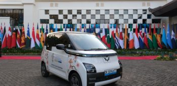 Image Wuling Air ev Brings Green Mobility Experience to the Success of AIS Forum 2023 Summit
