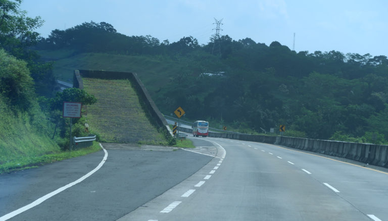 Image What Is the Actual Function of the Rescue Lane on the Toll Road?