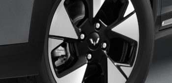 Image Fungsi Dop Velg Mobil, Bukan Hanya Bikin Mobil Lebih Stylish!