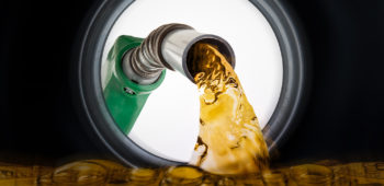 Image Facts about Filling a Full Tank of Gasoline in a Car, How Important is it?