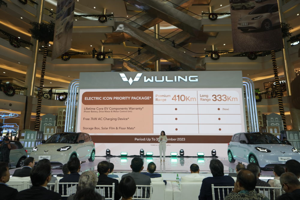 Wuling menyiapkan penawaran khusus periode launching meliputi Lifetime Core EV Component Warranty gratis AC charging device hingga aksesoris hingga akhir tahun 1000x667