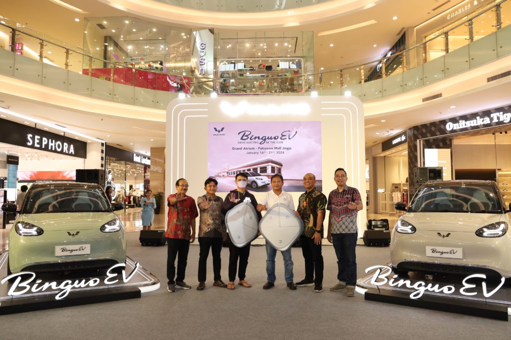 Wuling's Second Electric Car, BinguoEV Starts being Marketed to Yogyakarta Consumers Wuling's Second Electric Car, BinguoEV Starts being Marketed to Yogyakarta Consumers