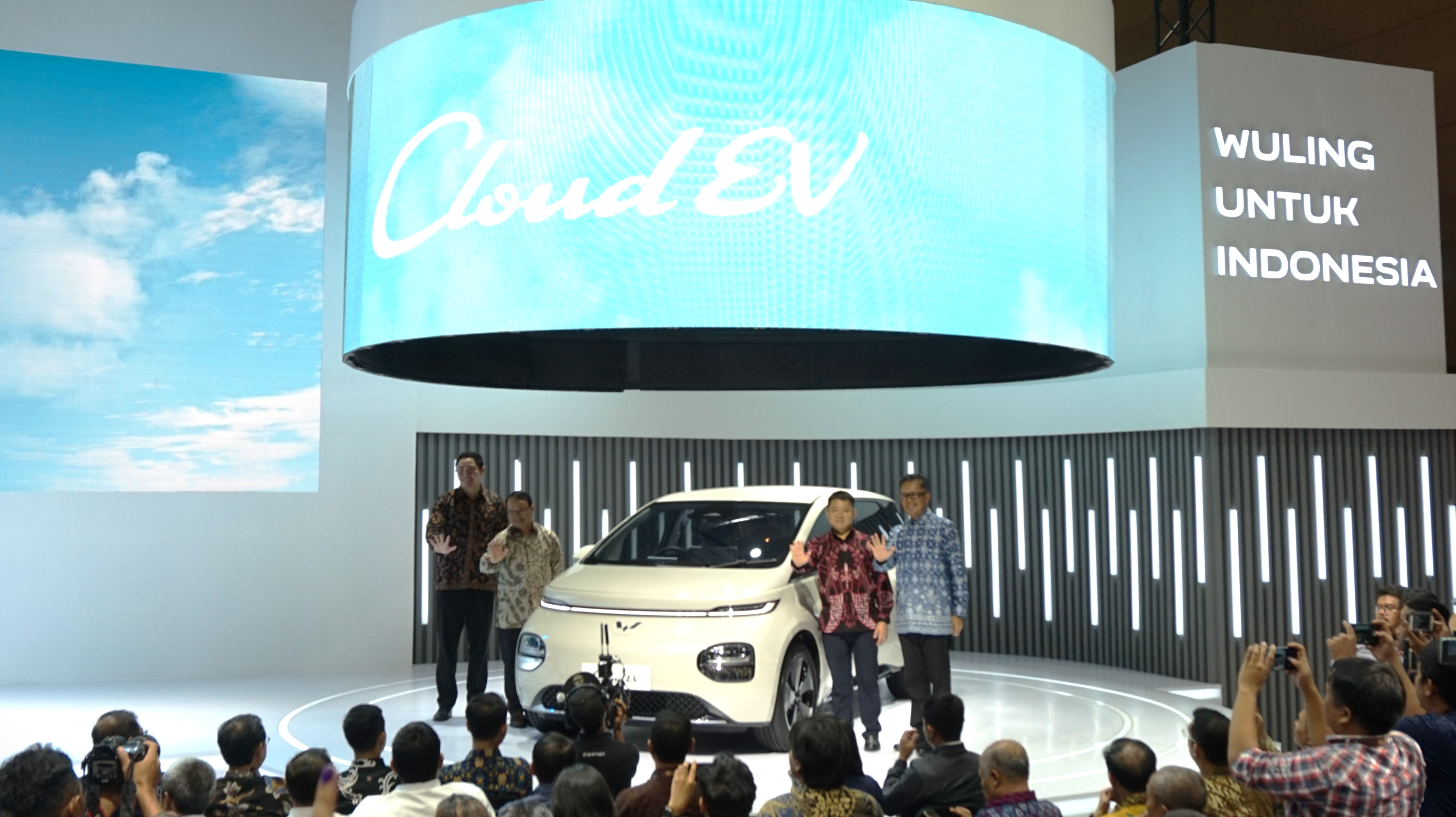 Image Wuling Shows Cloud EV Exterior and Interior for the First Time to the Public at IIMS 2024