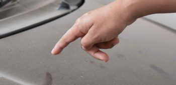 Image The Right Way to Clean and Prevent Dust in a Car