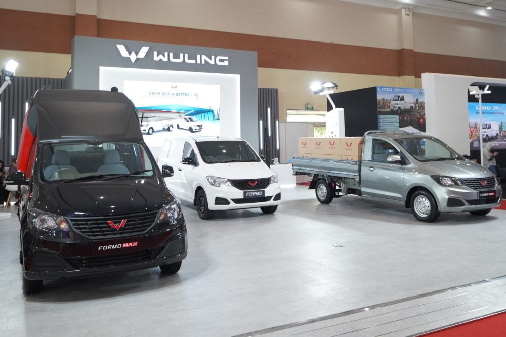 Wuling menampilkan tiga unit display yang terdiri dari 1 unit Formo Blind Van 1 unit Formo Max dan 1 unit spesial Formo Max yang telah dikaroseri menjadi Mobil Toko 1000x666