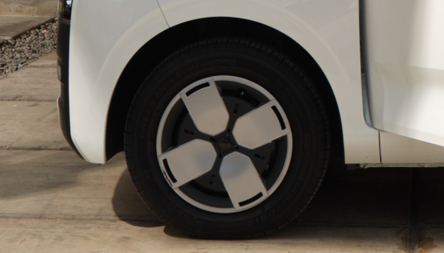 Image What is the Difference Between Electric Car Tires and Conventional?