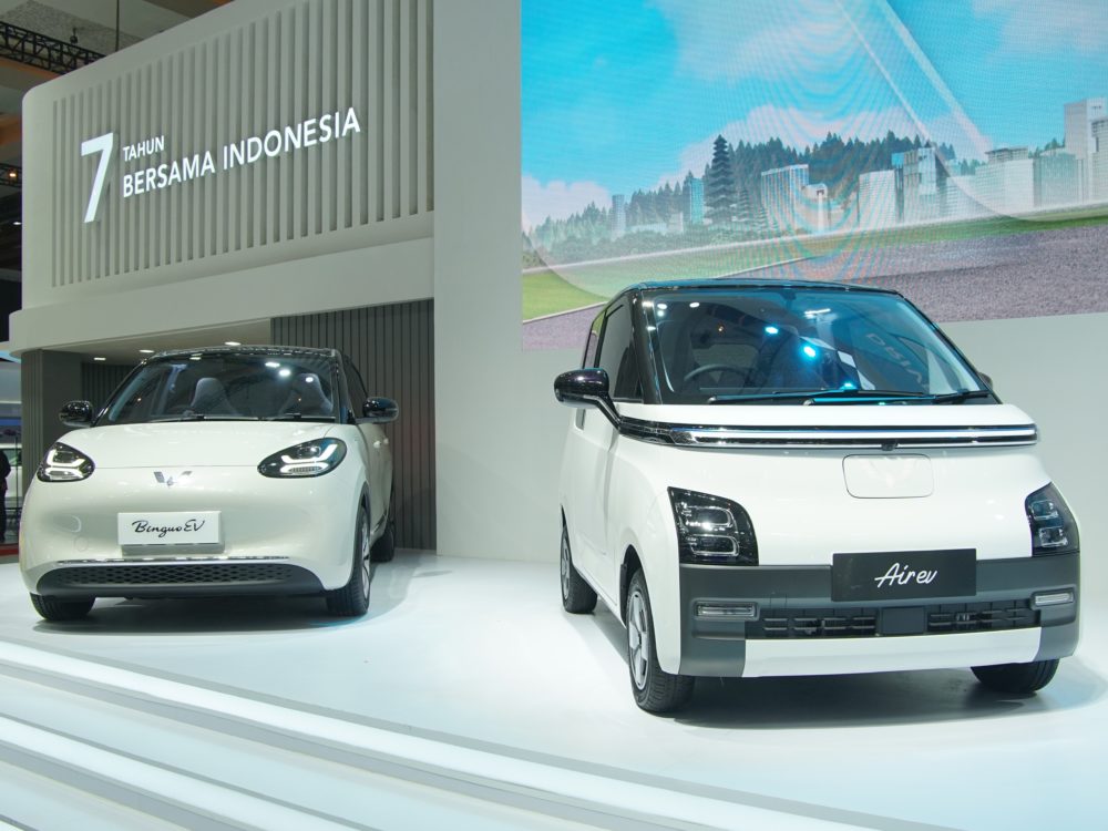 Kehadiran EV Wuling di Tanah Air ini telah sukses mendominasi segmen pasar mobil listrik dengan raihan 64 pangsa pasar pada kuartal pertama 2024 1 1000x750