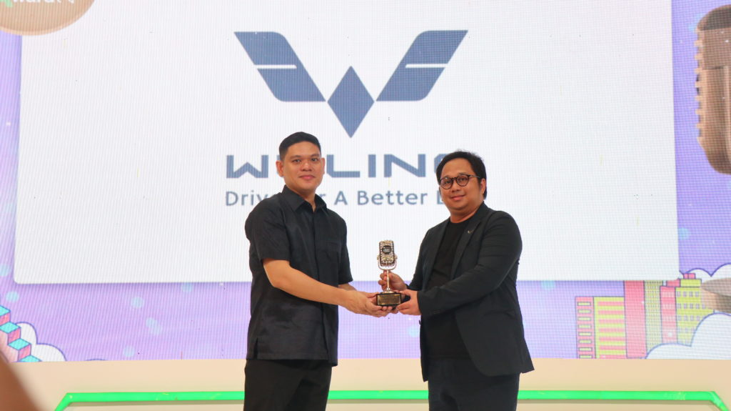 Image Wuling Air ev Dianugerahi Penghargaan Marketeers Youth Choice Award 2024r