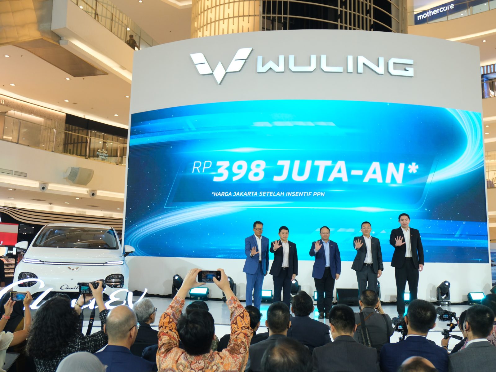 Image Wuling Luncurkan Cloud EV, Driving The Future of Comfort, di Indonesia Seharga Rp398 Jutaan