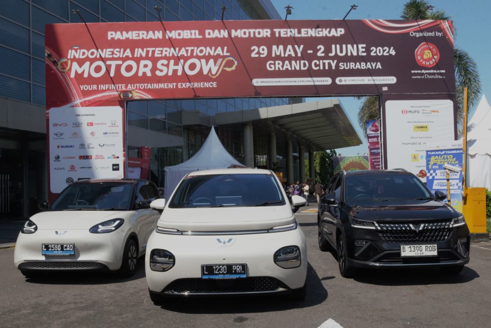 Pengunjung juga bisa mencoba pengalaman berkendara di area test drive dengan BinguoEV Cloud EV dan Alvez 1000x668