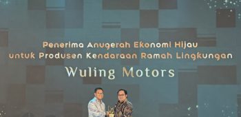 Image Wuling Raih Apresiasi Produsen Kendaraan Ramah Lingkungan dari Anugerah Ekonomi Hijau