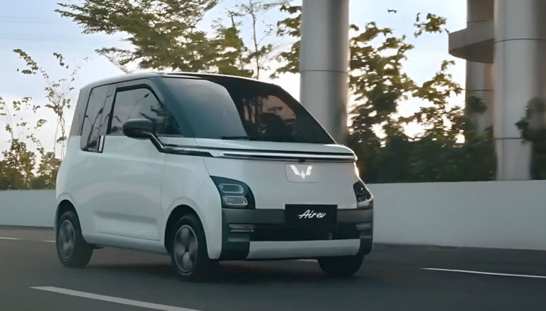 Image Seberapa Berat Mobil Wuling New Air EV? Compact Tapi Kokoh!