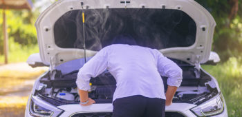 Image Penyebab Busi Oli Mobil Basah dan Cara Mengatasinya