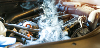 Image Tanda dan Penyebab Air Radiator Mobil Habis