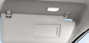 Image Kenapa Lampu Kabin Mobil Tidak Boleh Selalu Dinyalakan?