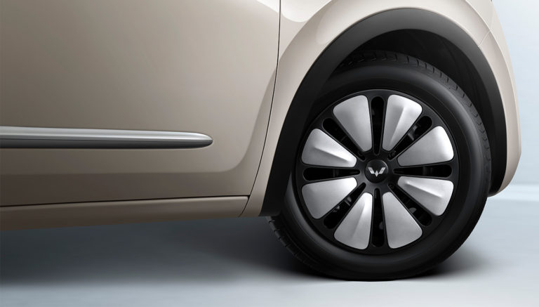 Image Apa Tujuan Ban Mobil Diberi Alur? Ini Fungsinya!