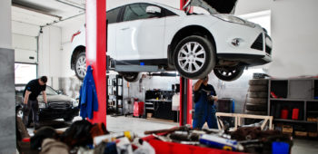 Image Ini Bahaya Jika Mengabaikan Spooring dan Balancing Mobil